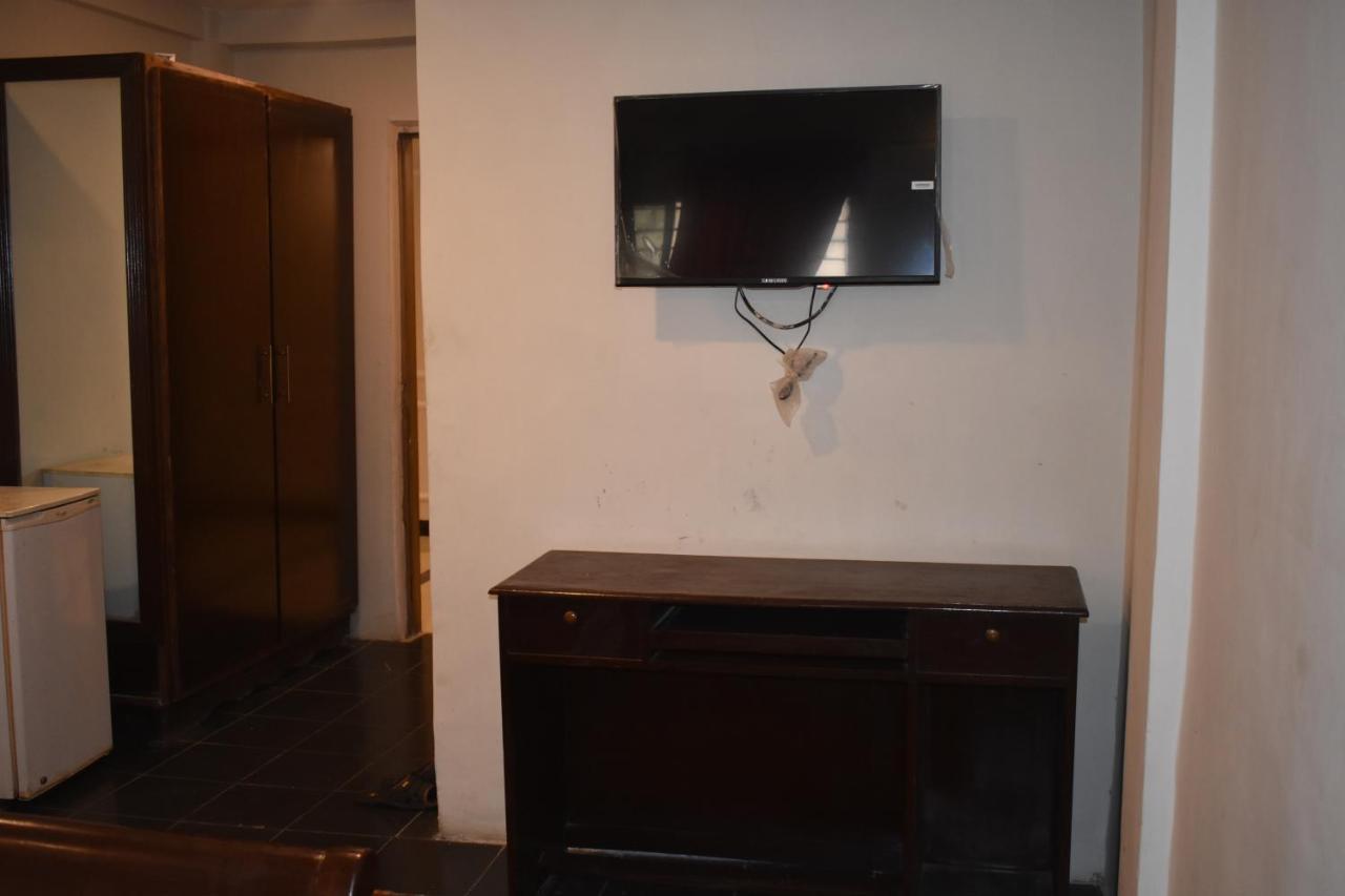 Hotel Burj Al Hateem Rawalpindi Esterno foto
